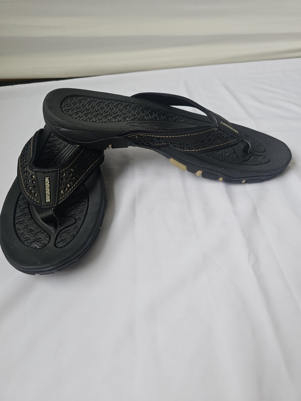 Hobibear Men’s Athletic Flip Flops - Black/Tan Sport Sandals - Size 13 US (EU 48